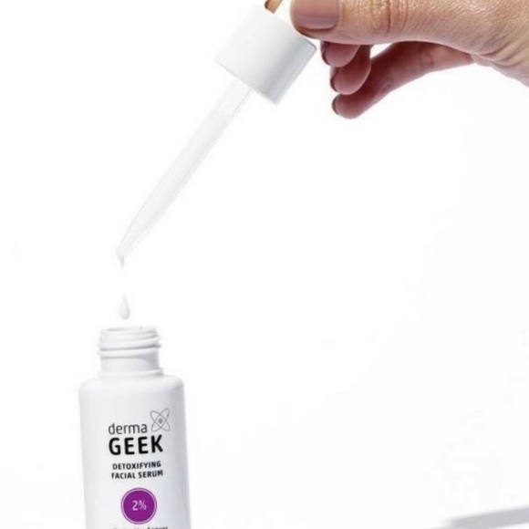 DERMAGEEK Detoxifying Facial Serum & Nourishing Facial Moisturizer. New in Box. - Picture 8 of 16